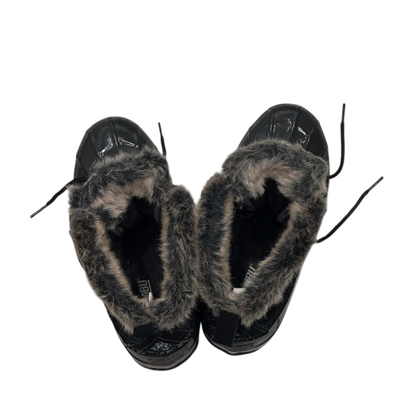 Women’s Khombu Ankle Faux Fur Suede and Rubber Waterproof Duck Boots: 7 - Picture 11 of 12